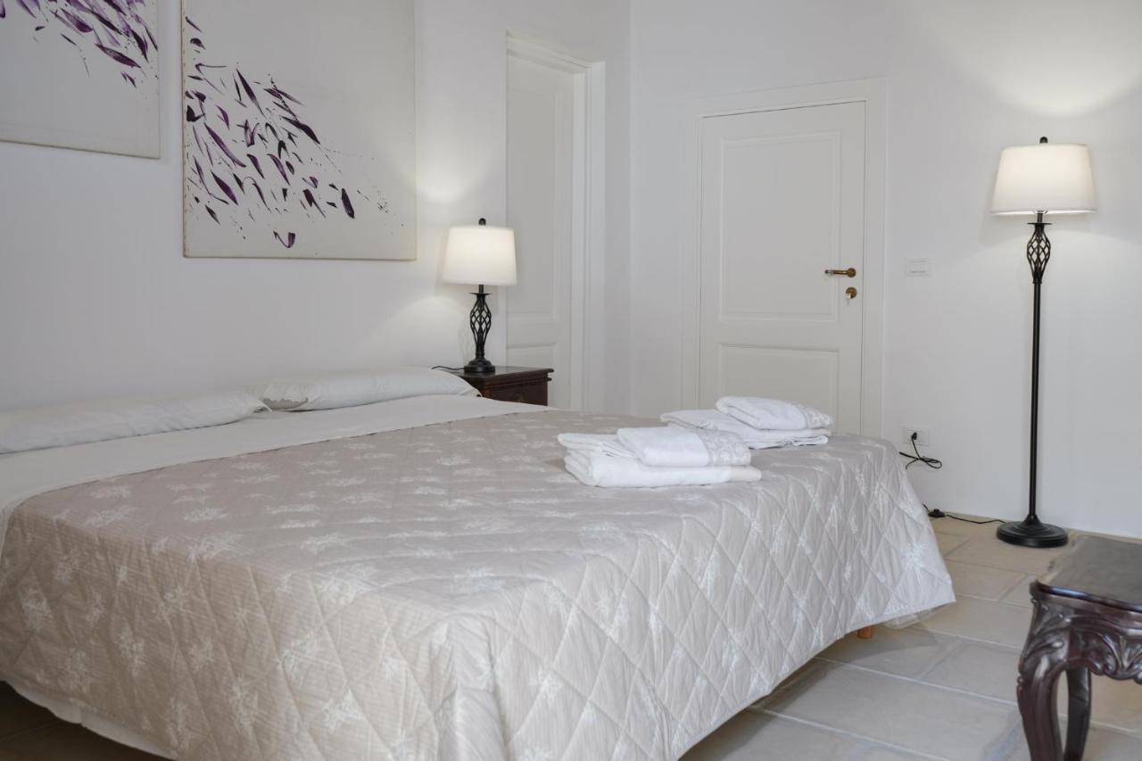 Palazzo Salvatori Hotel Soleto Ngoại thất bức ảnh