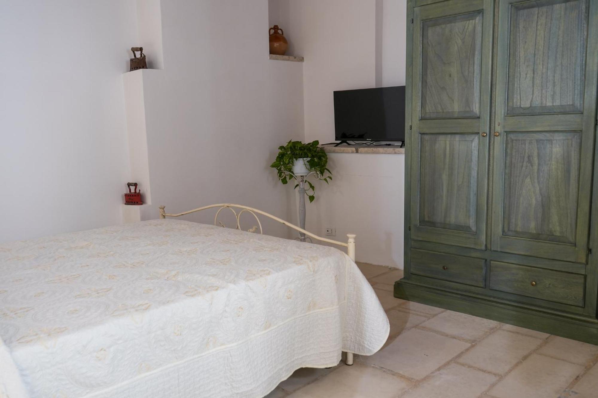 Palazzo Salvatori Hotel Soleto Ngoại thất bức ảnh
